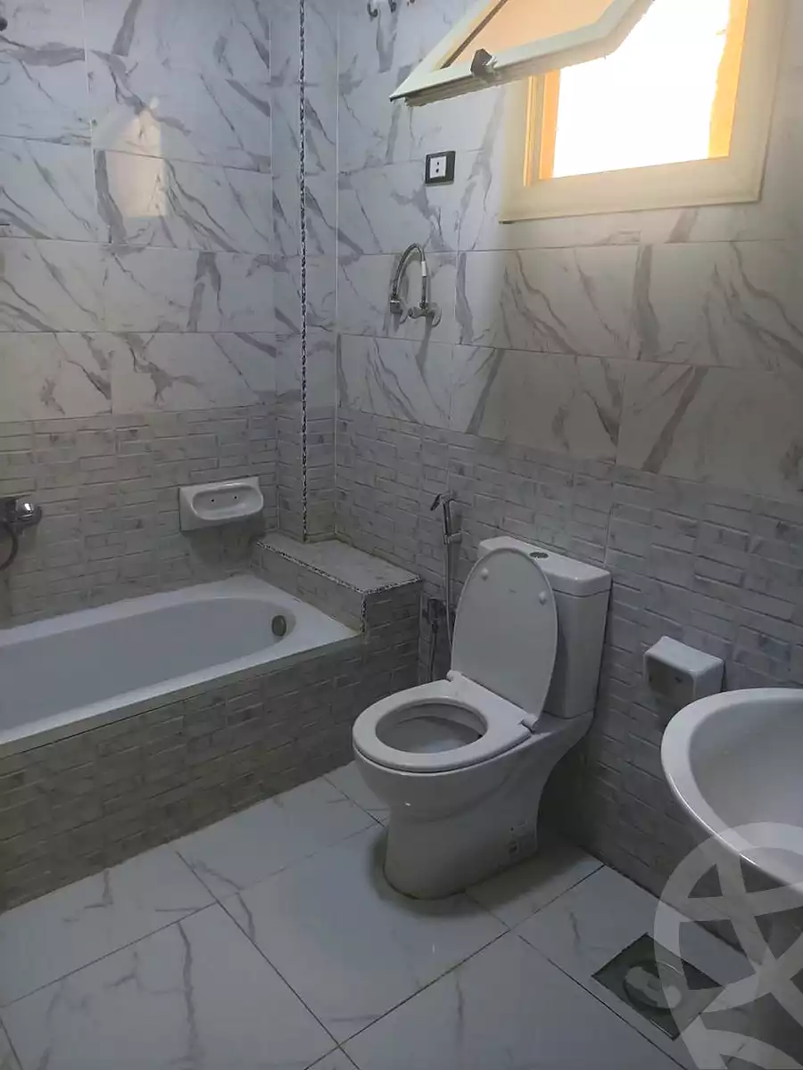 https://aqarmap.com.eg/ar/listing/6745294-for-rent-cairo-6th-of-october-mntq-fr-y-b-6-ktwbr