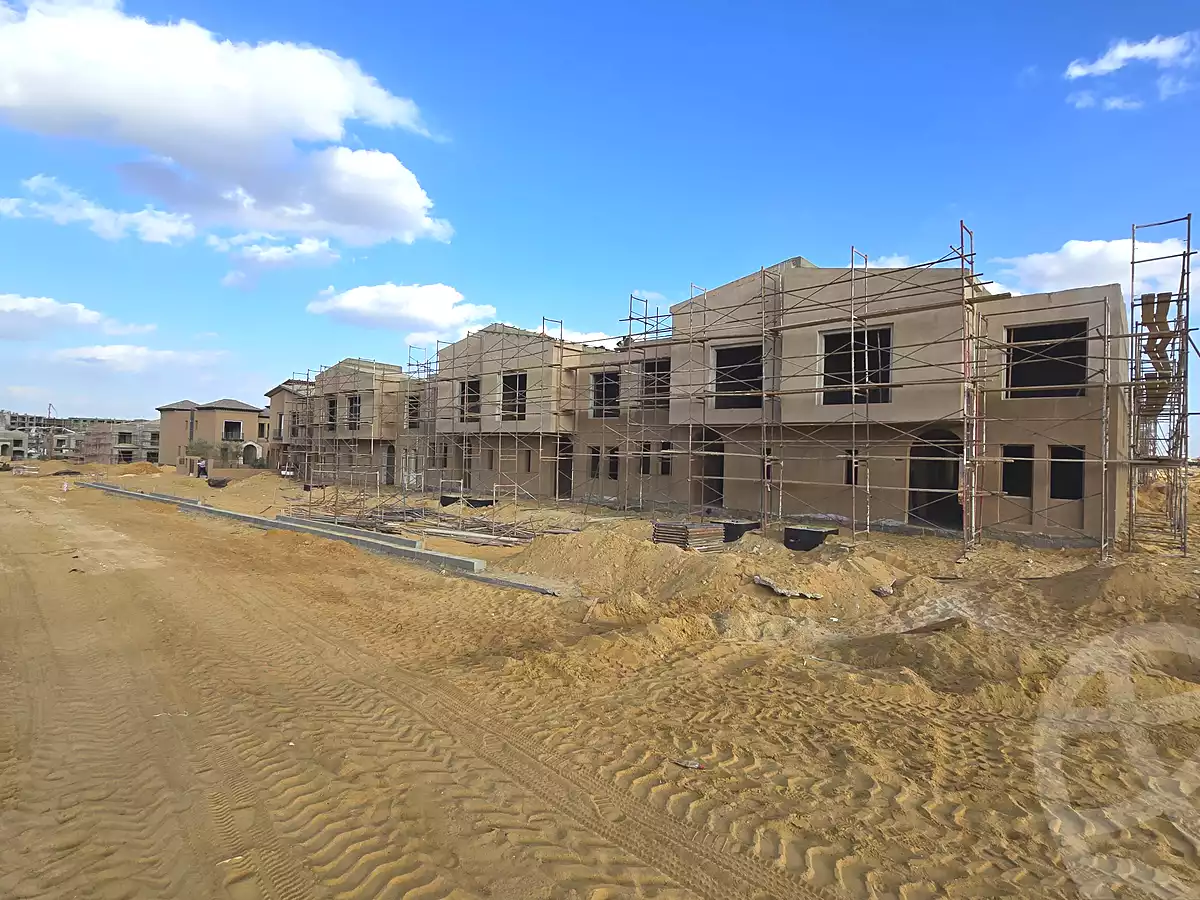 https://aqarmap.com.eg/ar/listing/6745498-for-sale-cairo-el-sheikh-zayed-city-compounds-kmbwnd-fyldj-wyst-dr-llttwyr