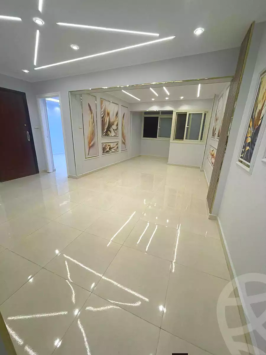 https://aqarmap.com.eg/ar/listing/6746045-for-sale-alexandria-el-mandara-shr-jml-bd-lnsr