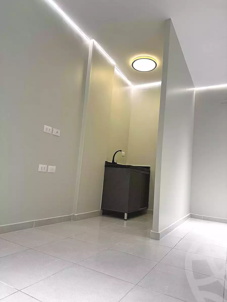https://aqarmap.com.eg/en/listing/6744926-for-sale-cairo-el-sheikh-zayed-city-compounds-el-nada-mall