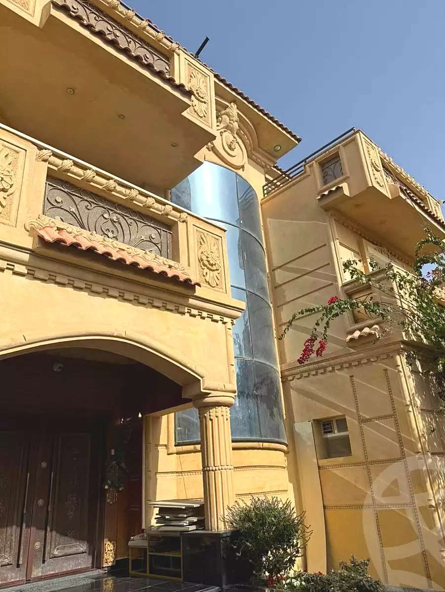 https://aqarmap.com.eg/ar/listing/6747970-for-sale-cairo-6th-of-october-compounds-dream-land-rose-ville