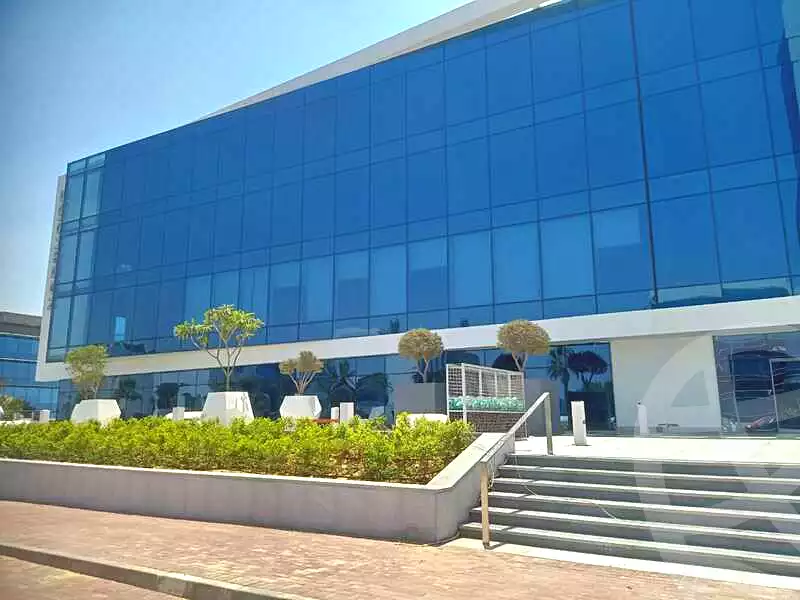 https://aqarmap.com.eg/en/listing/6749592-for-rent-cairo-el-sheikh-zayed-city-alex-cairo-desert-road-smart-village-nwrth-syd-sfrykw-llstthmr-l-qry