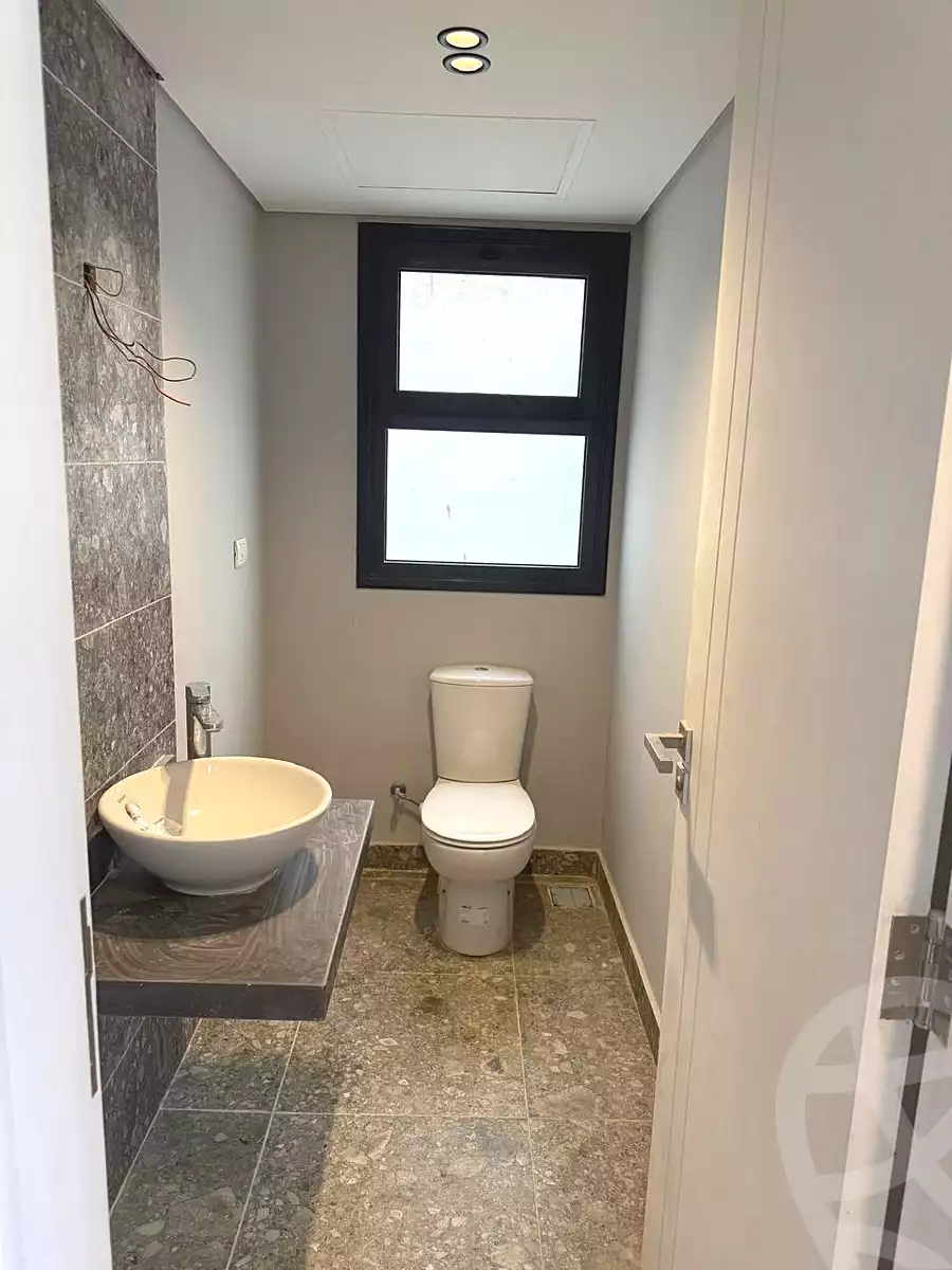 https://aqarmap.com.eg/ar/listing/6749944-for-rent-cairo-el-sheikh-zayed-city-compounds-kmbwnd-fyldj-wyst-dr-llttwyr