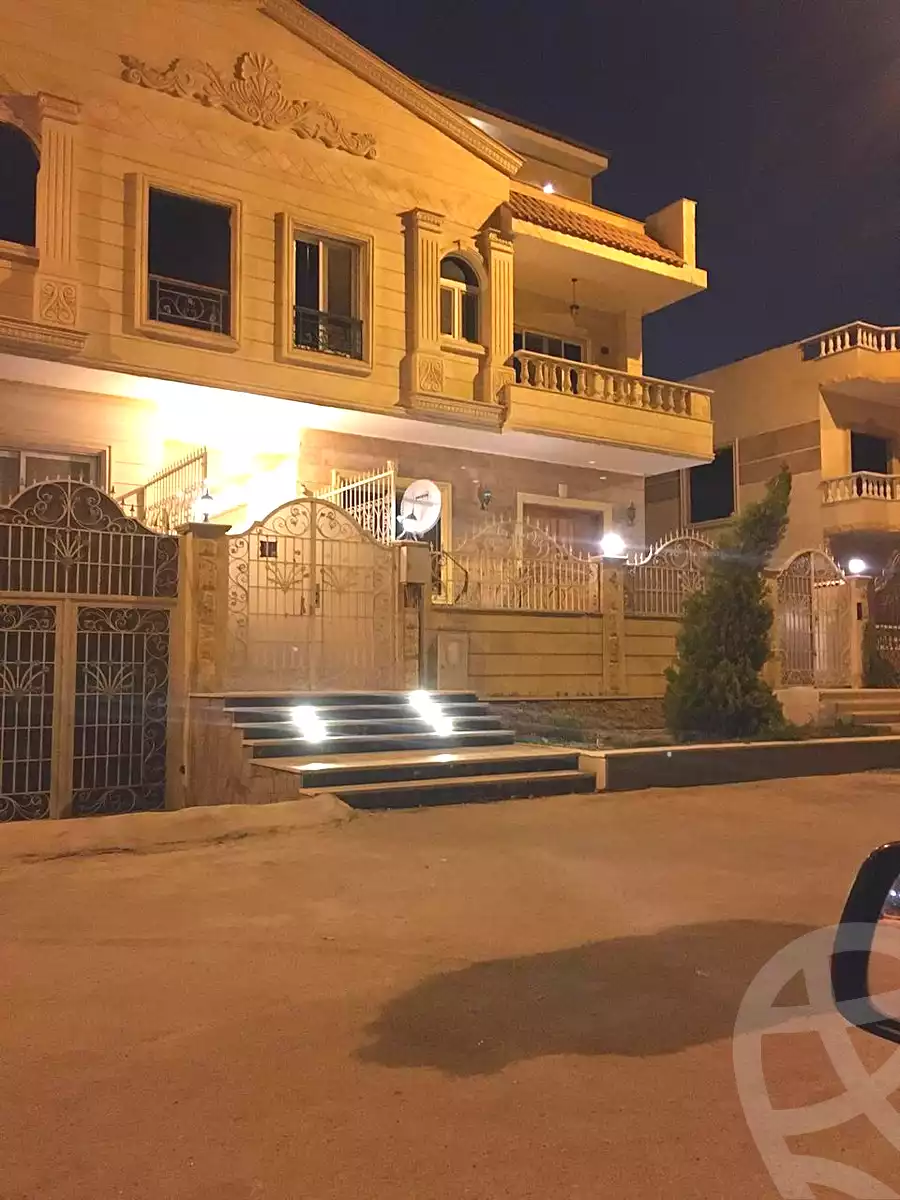 https://aqarmap.com.eg/ar/listing/6749912-for-sale-cairo-new-cairo-ganob-el-akadamiya-south-academy-a-zaid-ebn-haretha-st