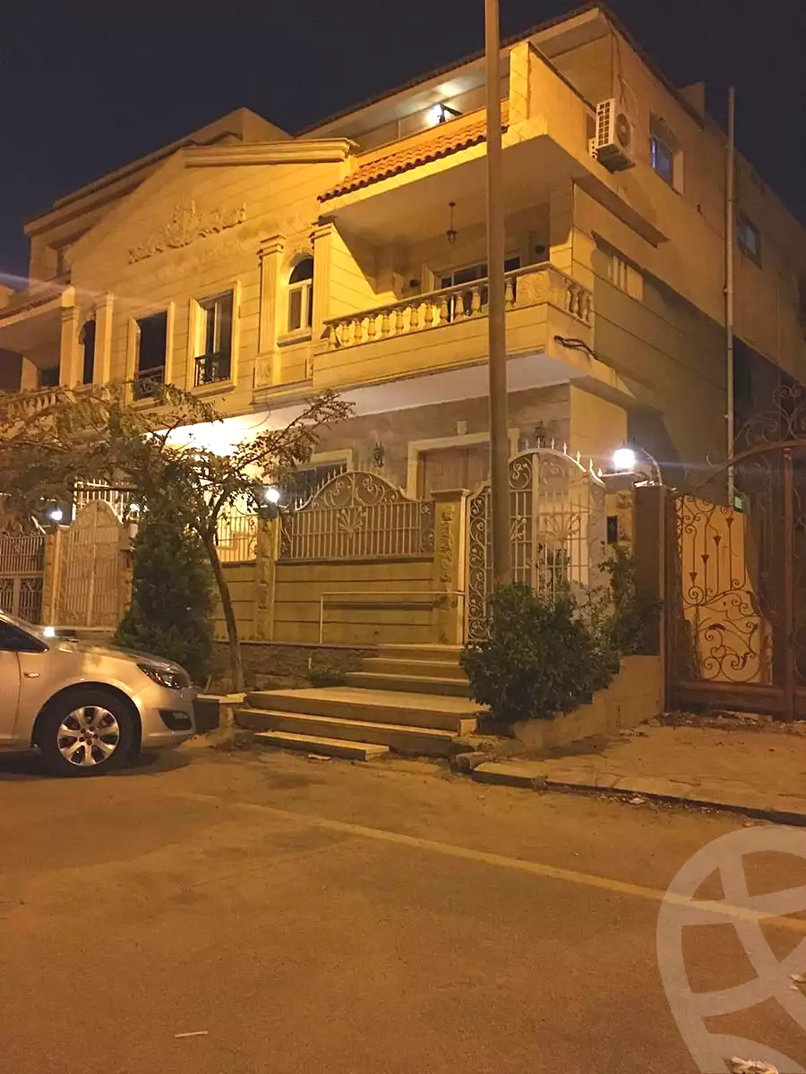 https://aqarmap.com.eg/ar/listing/6749912-for-sale-cairo-new-cairo-ganob-el-akadamiya-south-academy-a-zaid-ebn-haretha-st