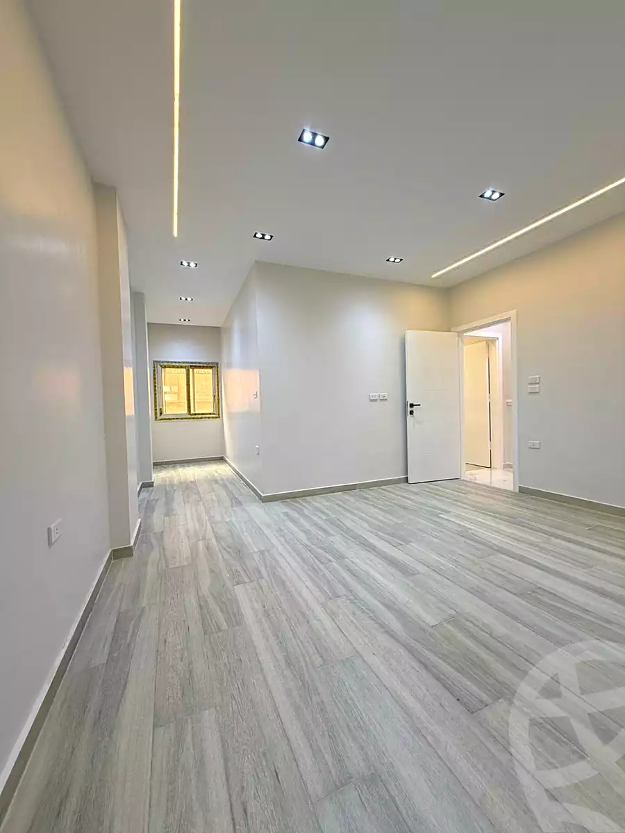 https://aqarmap.com.eg/ar/listing/6750248-for-sale-cairo-6th-of-october-el-ahyaa-neighborhood-3rd-al-hay-al-thalith-st