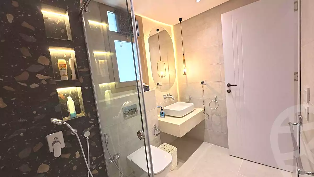 https://aqarmap.com.eg/ar/listing/6750415-for-rent-cairo-6th-of-october-compounds-ywn-kwrt-yrd-mrkz