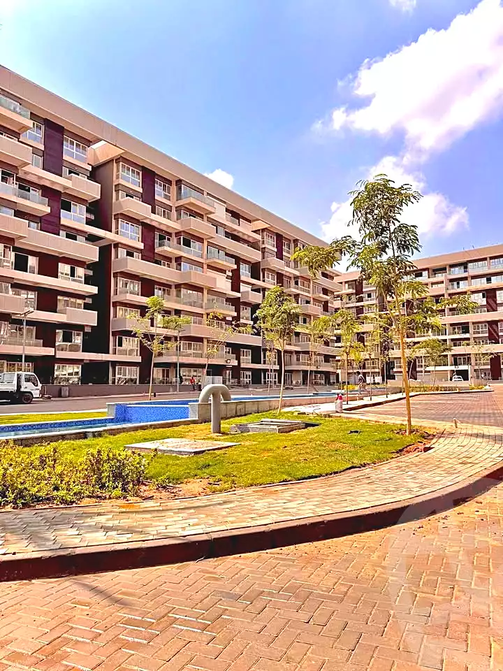 https://aqarmap.com.eg/en/listing/6750758-for-sale-cairo-new-administrative-capital-r7-scenario