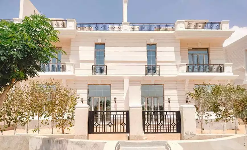 https://aqarmap.com.eg/en/listing/6750873-for-sale-cairo-new-administrative-capital-r5-granville-compound-founders