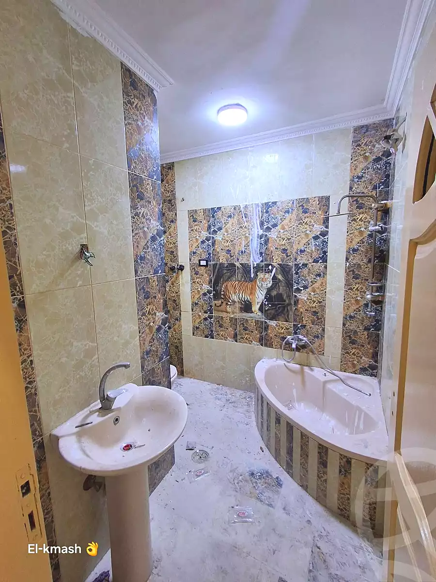 https://aqarmap.com.eg/en/listing/6752348-for-sale-alexandria-bahray-el-anfoshy-sidi-abou-warda-st