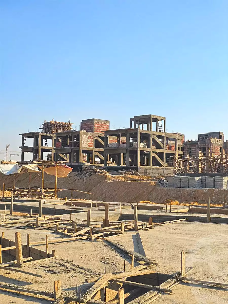 https://aqarmap.com.eg/en/listing/6753517-for-sale-cairo-new-cairo-compounds-telal-east-compound-roya
