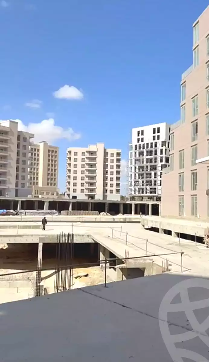 https://aqarmap.com.eg/ar/listing/6753757-for-sale-cairo-el-sheikh-zayed-city-compounds-canal-walk-island-205-compound-arkan-palm