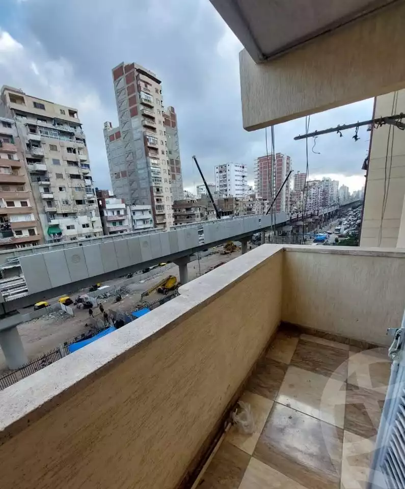 https://aqarmap.com.eg/ar/listing/6754430-for-sale-alexandria-el-asafra-l-sfr-bhry