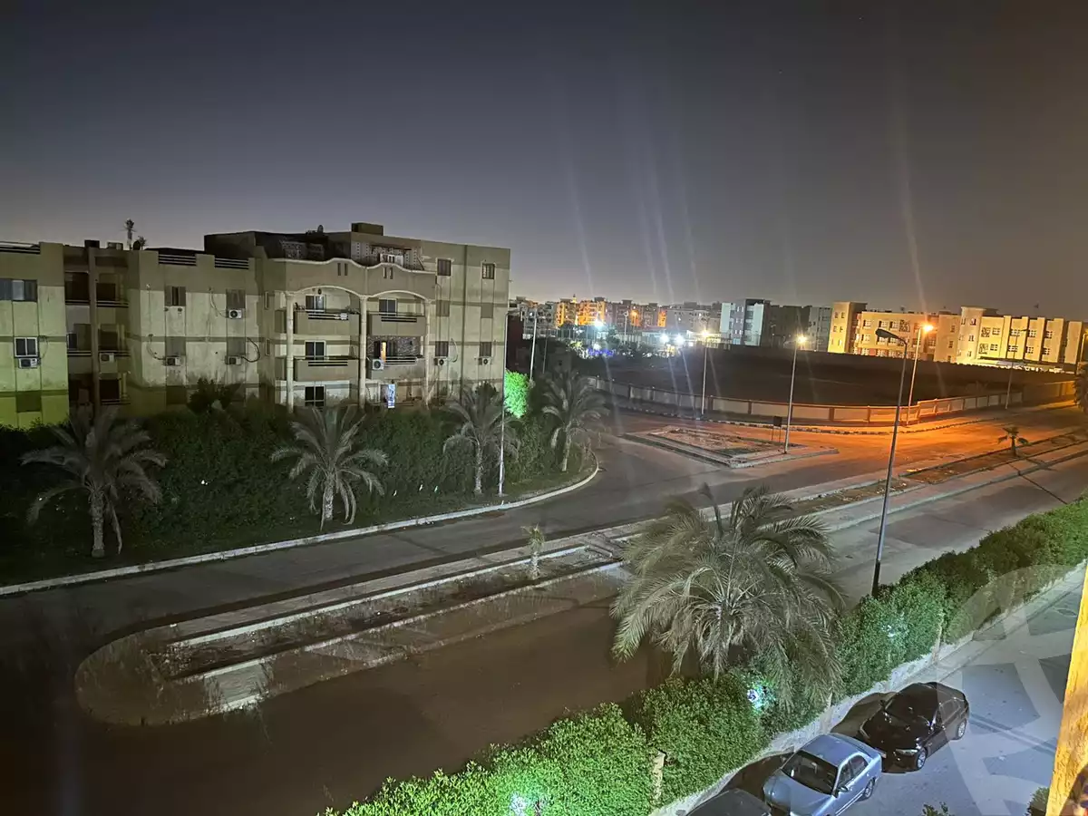 https://aqarmap.com.eg/ar/listing/6754561-for-sale-cairo-new-cairo-compounds-kmbwnd-rwd-lzhr