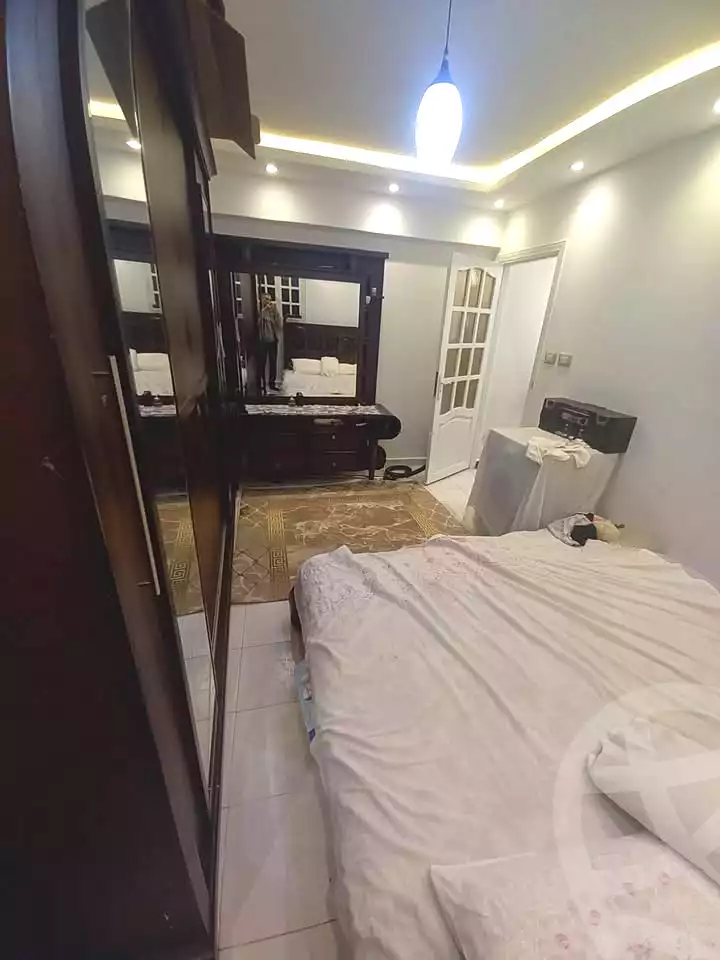 https://aqarmap.com.eg/ar/listing/6756370-for-sale-alexandria-sydy-bshr-sydy-bshr-bhry-shr-mhmwd-l-yswy