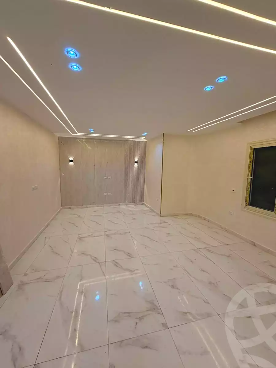 https://aqarmap.com.eg/ar/listing/6758880-for-sale-cairo-6th-of-october-el-ahyaa-neighborhood-3rd
