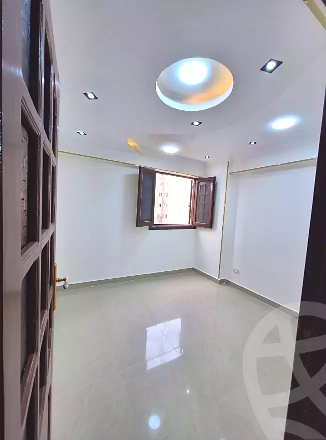https://aqarmap.com.eg/ar/listing/6759300-for-sale-alexandria-sydy-bshr-sydy-bshr-bhry-gamal-abd-el-nasir-st