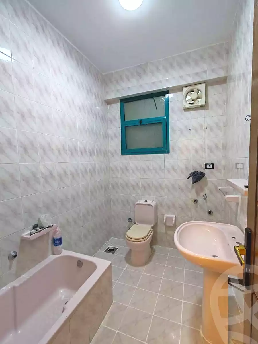 https://aqarmap.com.eg/en/listing/6760409-for-sale-alexandria-l-jmy-shataa-el-nakheel