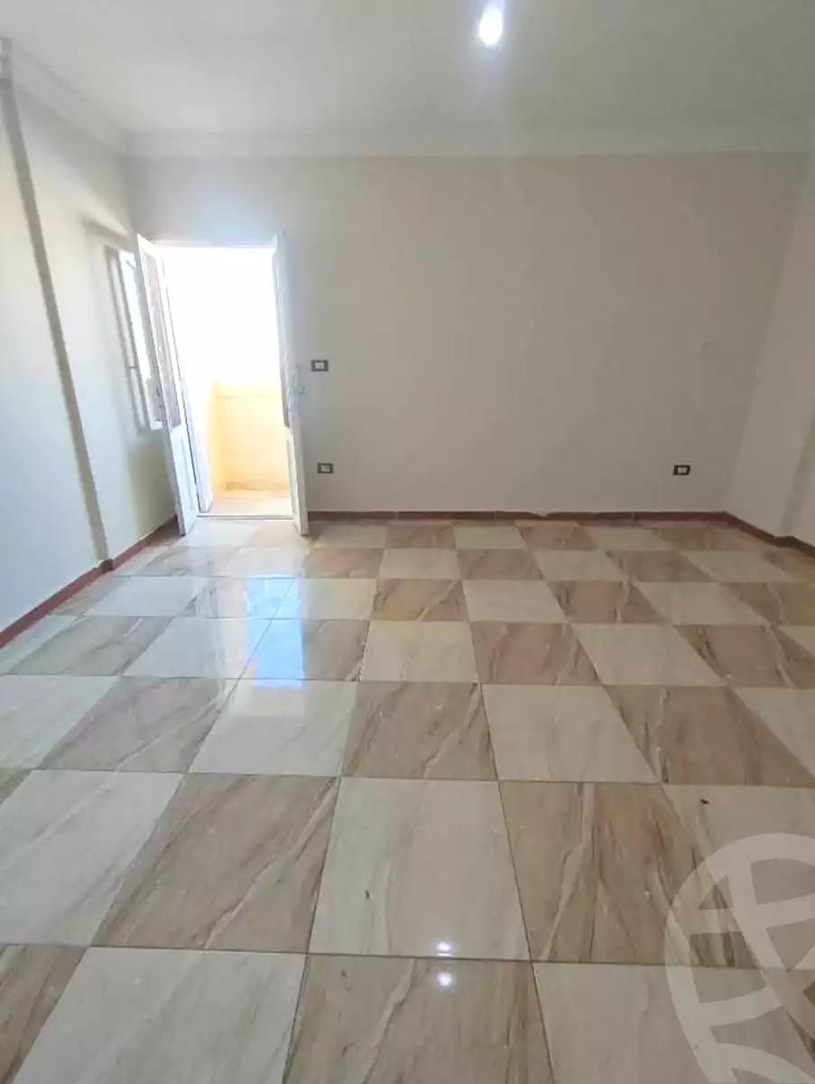 https://aqarmap.com.eg/en/listing/6760443-for-rent-alexandria-new-miami-eskot