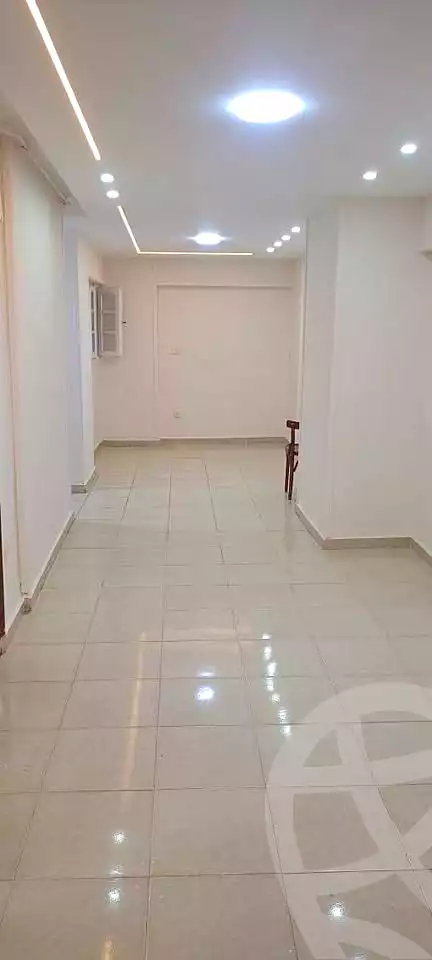 https://aqarmap.com.eg/ar/listing/6760631-for-sale-alexandria-sydy-bshr-sydy-bshr-bhry-shr-mhmd-njyb