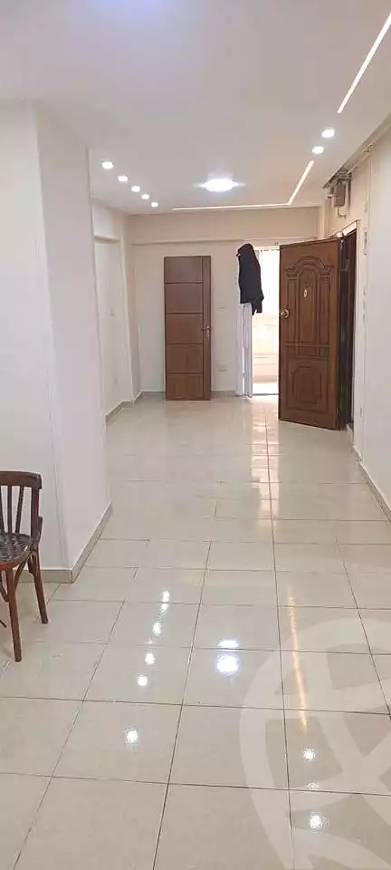 https://aqarmap.com.eg/ar/listing/6760631-for-sale-alexandria-sydy-bshr-sydy-bshr-bhry-shr-mhmd-njyb