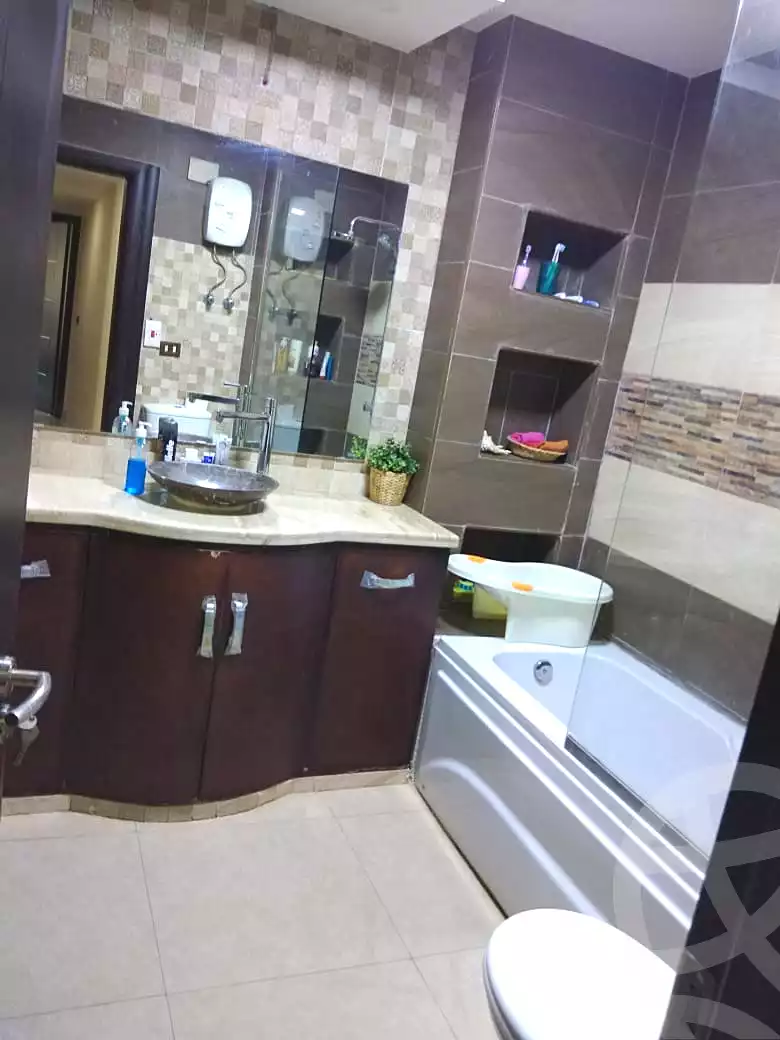 https://aqarmap.com.eg/ar/listing/6761402-for-sale-cairo-6th-of-october-el-ahyaa-neighborhood-4th-neighborhood-3