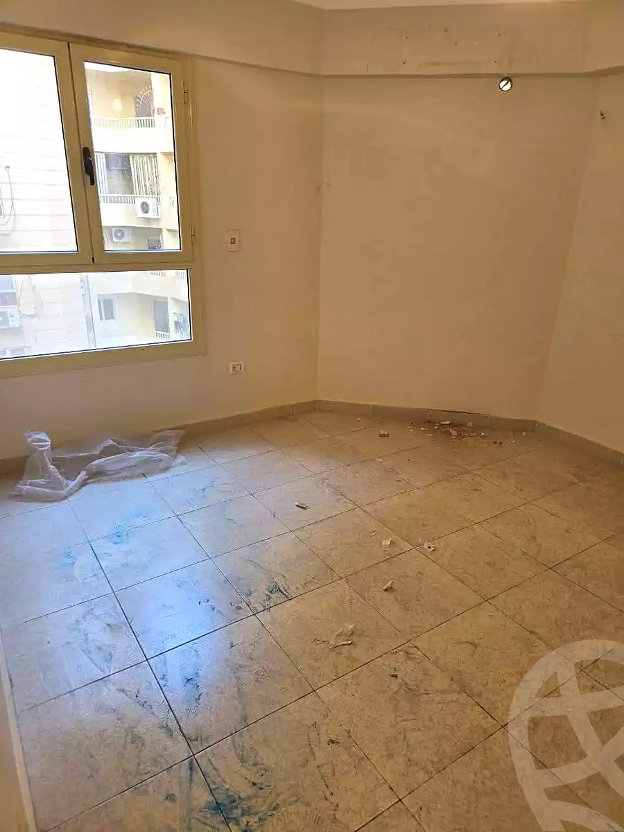 https://aqarmap.com.eg/en/listing/6762968-for-rent-alexandria-el-montazah-compounds-in-el-montazah-green-view
