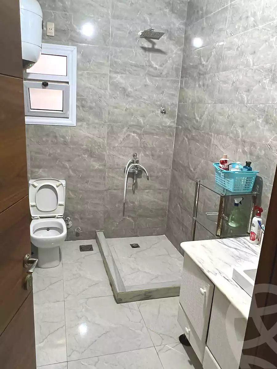 https://aqarmap.com.eg/ar/listing/6764541-for-sale-cairo-new-cairo-el-ahyaa-first-neighborhood-street-1