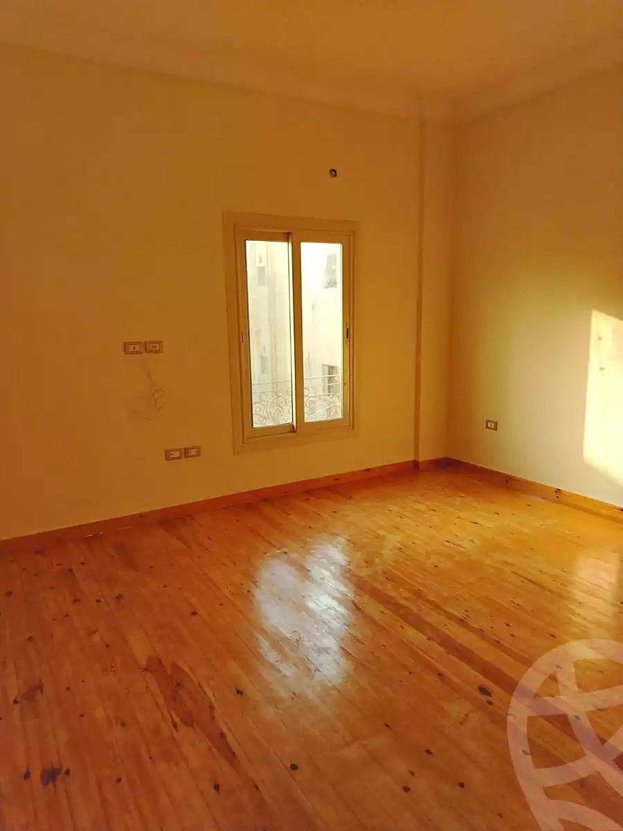 https://aqarmap.com.eg/ar/listing/6764910-for-rent-cairo-new-cairo-ganob-el-akadamiya-south-academy-o-el-sheikh-ahmed-hassan-el-bakoory-st