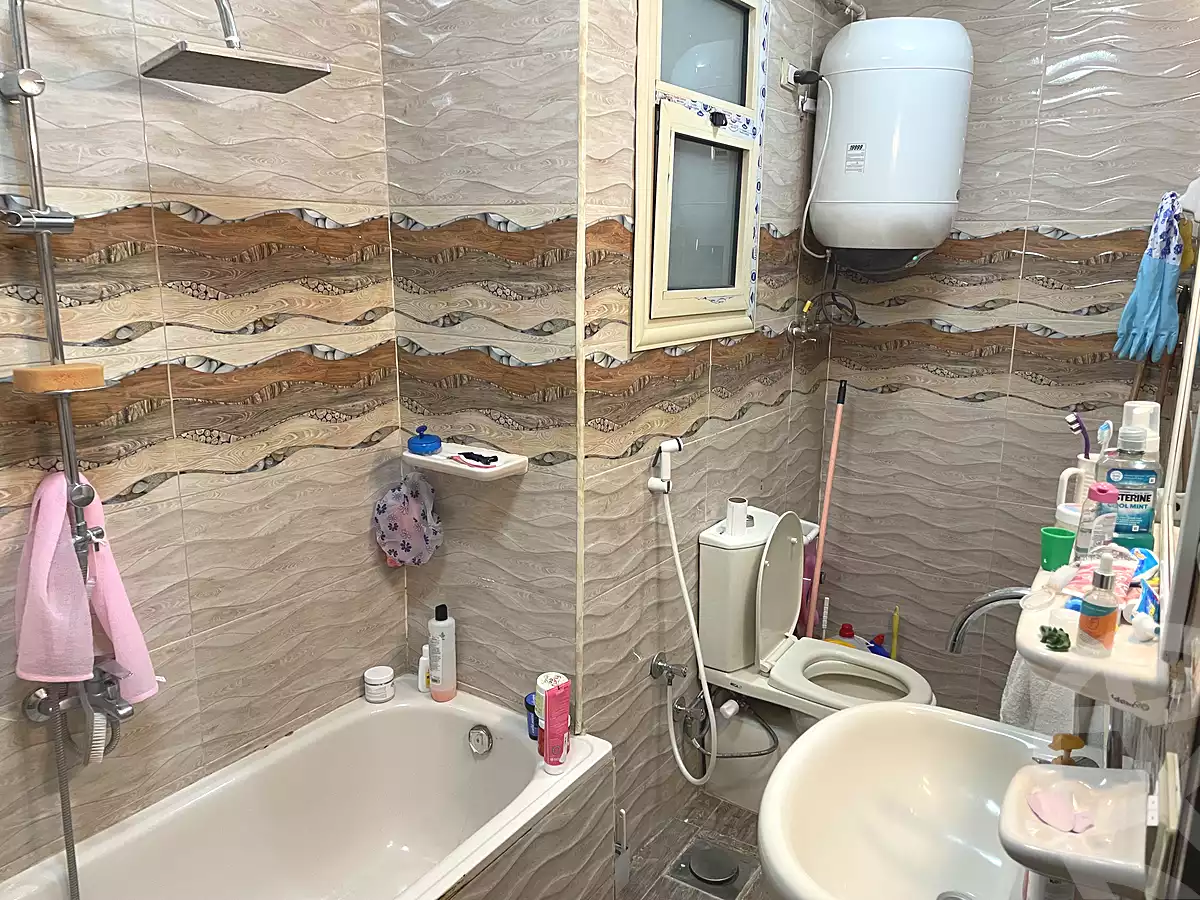 https://aqarmap.com.eg/ar/listing/6765071-for-sale-cairo-hadayek-el-koba-hamamat-el-koba