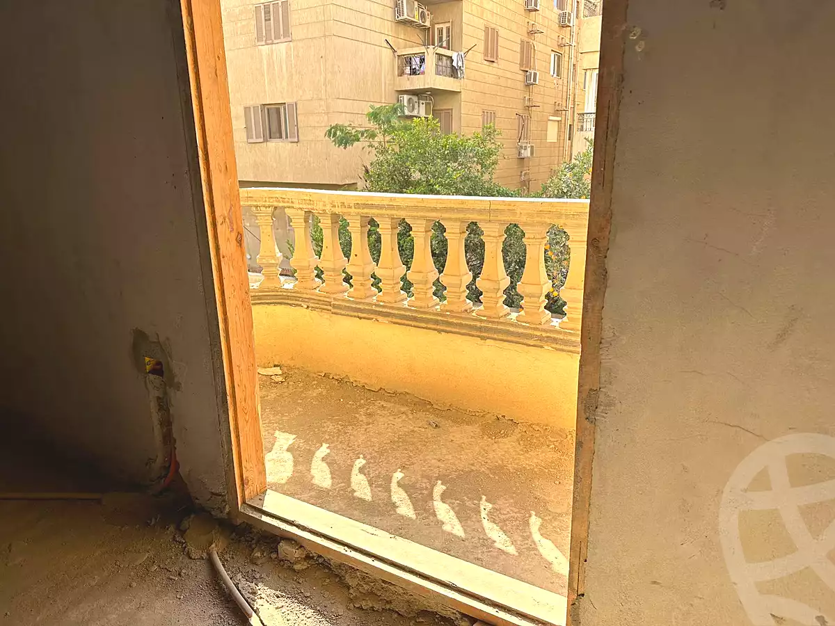 https://aqarmap.com.eg/ar/listing/6765141-for-sale-cairo-6th-of-october-el-hay-el-motamyz-fourth-touristic-village-mohamed-ali-gharib-st