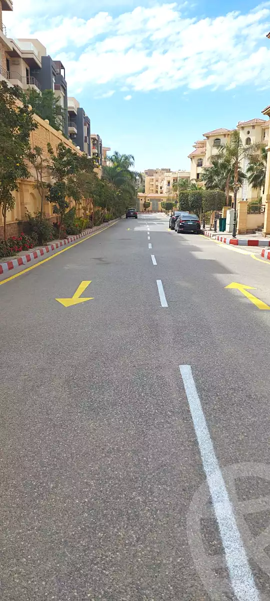 https://aqarmap.com.eg/en/listing/6765331-for-sale-cairo-new-cairo-compounds-mrfl-syty