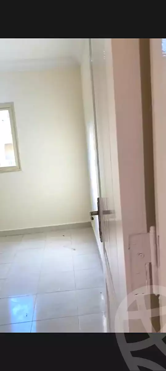 https://aqarmap.com.eg/ar/listing/6766298-for-rent-cairo-6th-of-october-el-ahyaa-neighborhood-1st
