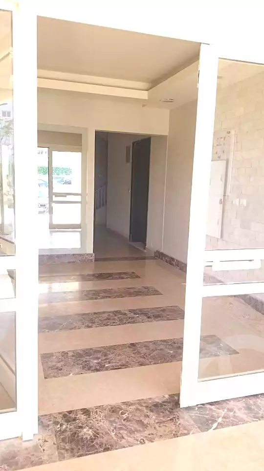 https://aqarmap.com.eg/ar/listing/6766645-for-sale-cairo-el-sheikh-zayed-city-compounds-dh-drys