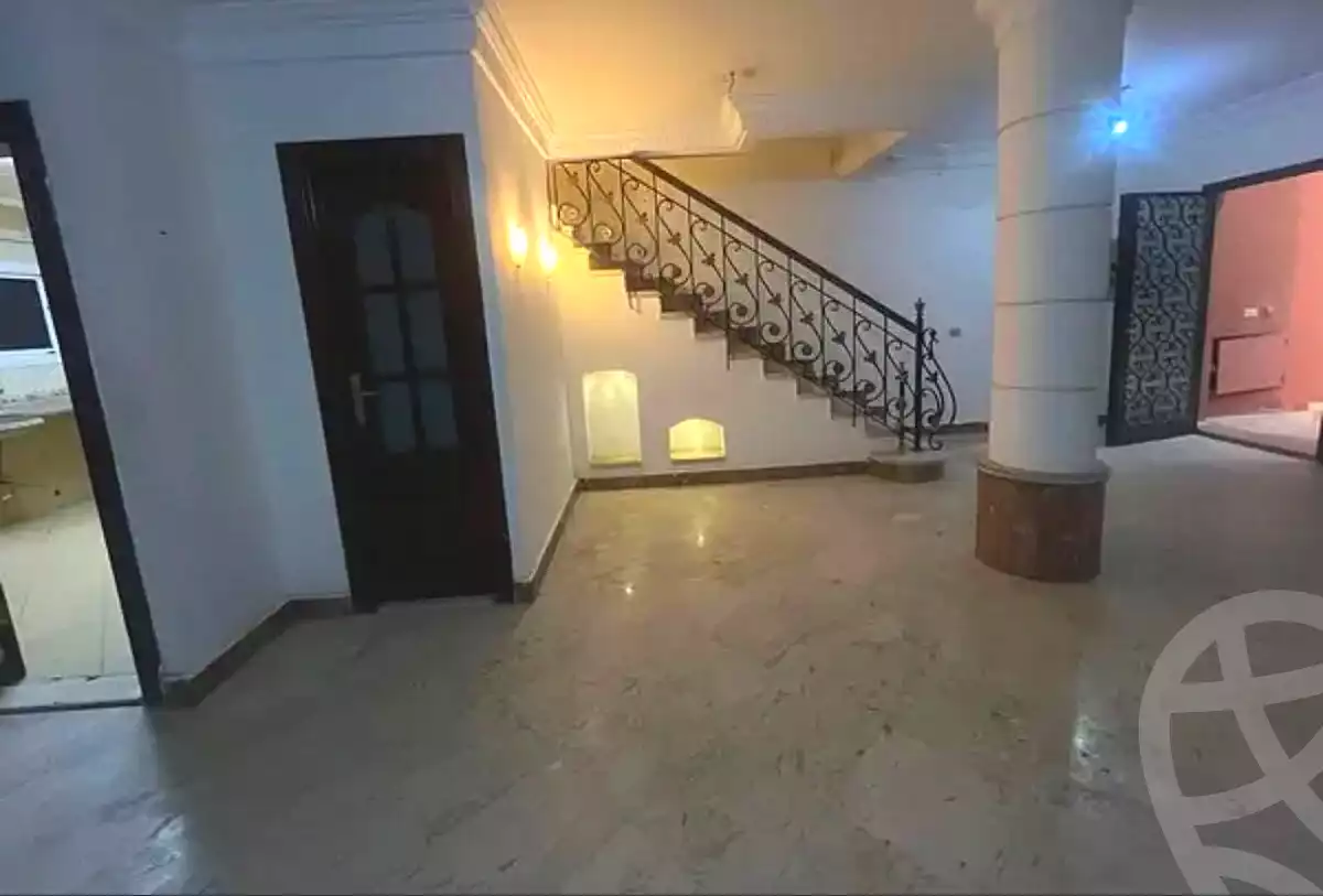 https://aqarmap.com.eg/ar/listing/6766704-for-sale-cairo-6th-of-october-compounds-mena-garden-city