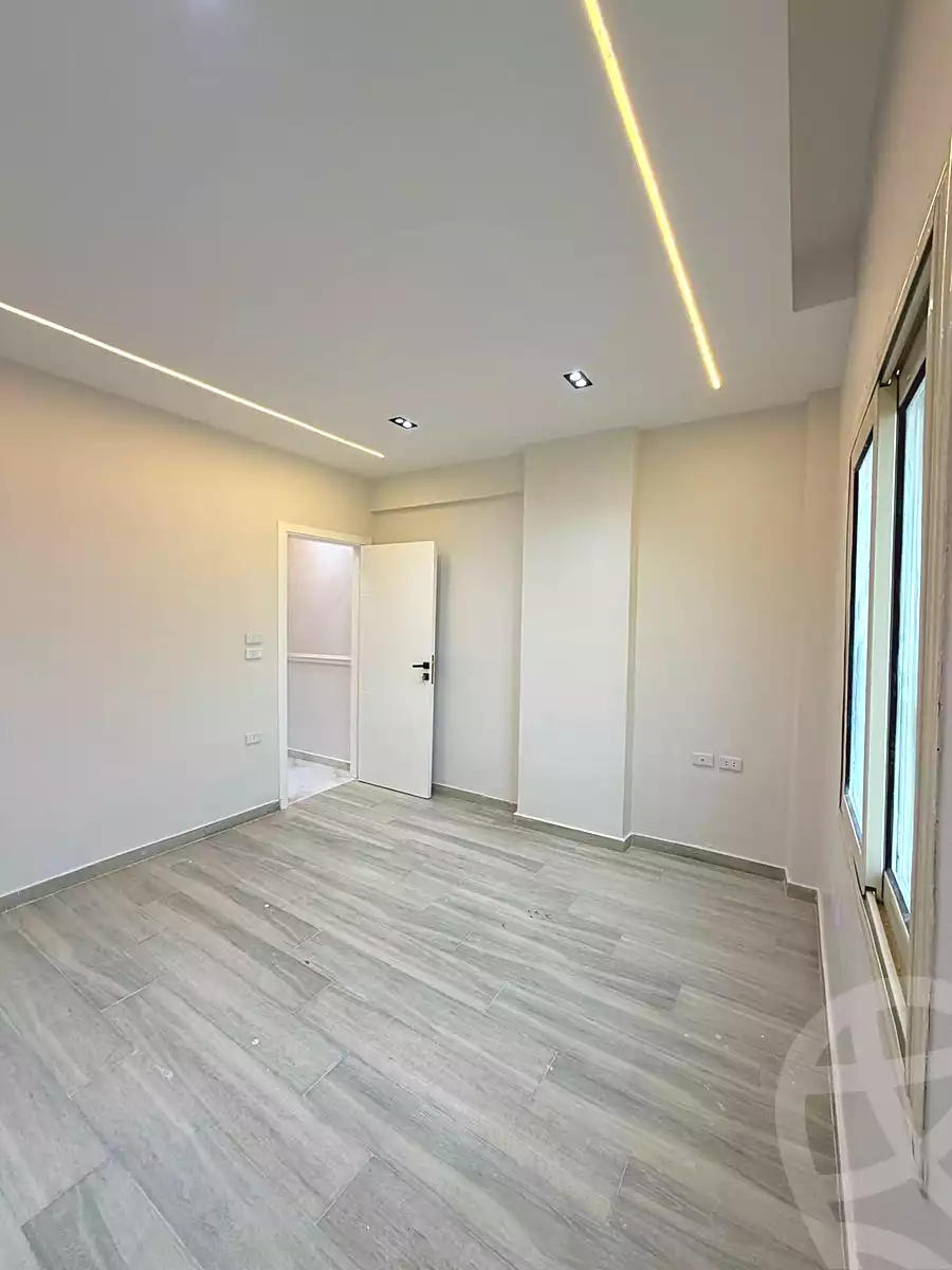 https://aqarmap.com.eg/ar/listing/6766873-for-sale-cairo-6th-of-october-el-ahyaa-neighborhood-3rd