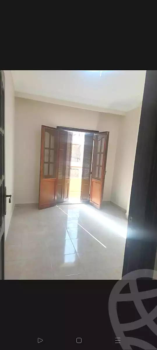 https://aqarmap.com.eg/ar/listing/6767133-for-sale-cairo-6th-of-october-el-ahyaa-neighborhood-4th-school-st