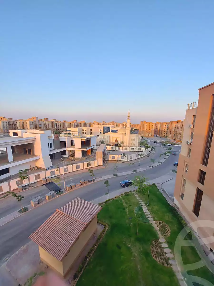 https://aqarmap.com.eg/ar/listing/6767158-for-sale-cairo-6th-of-october-hadaeq-october-kmbwnd-fy-hdyq-ktwbr-degla-gardens