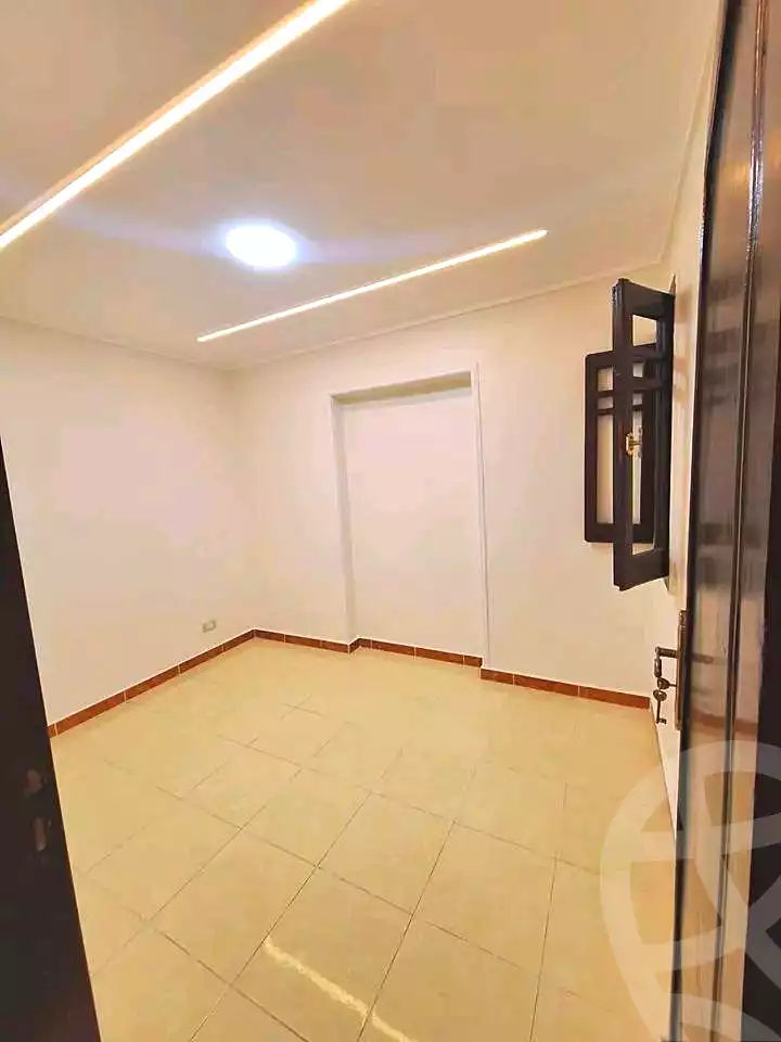 https://aqarmap.com.eg/ar/listing/6768135-for-sale-alexandria-sydy-bshr-sydy-bshr-bhry-street-16