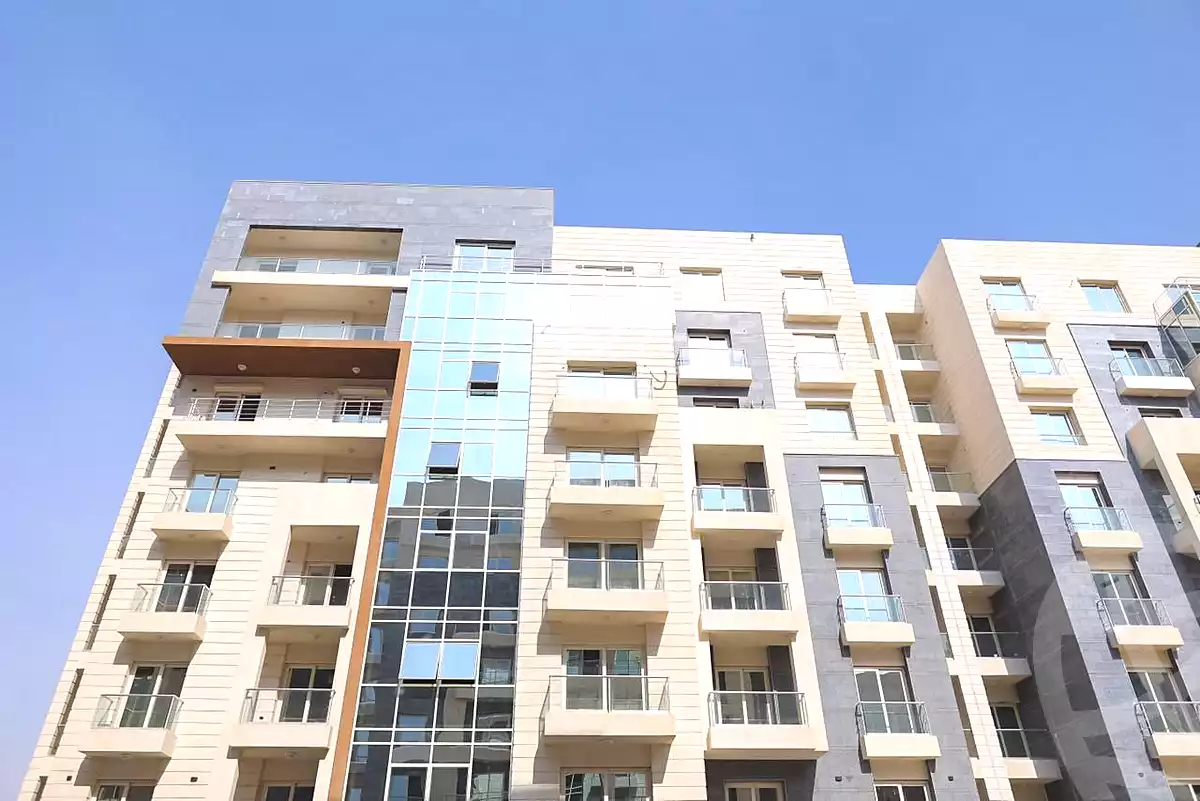 https://aqarmap.com.eg/en/listing/6768774-for-sale-cairo-new-administrative-capital-r7-oia