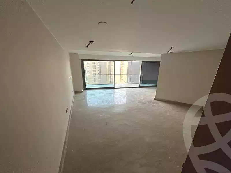 https://aqarmap.com.eg/ar/listing/6768696-for-sale-cairo-el-sheikh-zayed-city-compounds-zyd-wr-llttwyr-z-tower