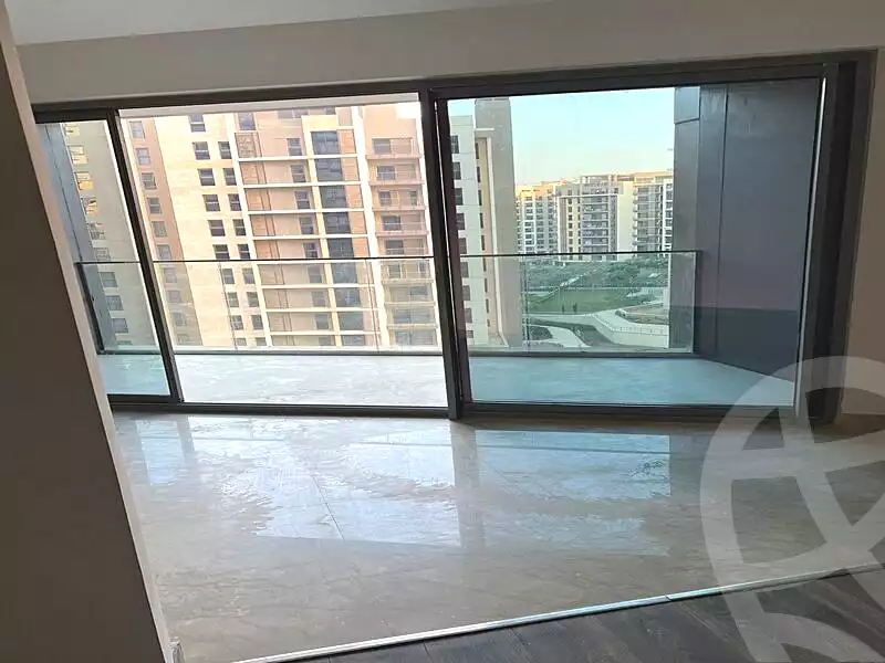 https://aqarmap.com.eg/ar/listing/6768696-for-sale-cairo-el-sheikh-zayed-city-compounds-zyd-wr-llttwyr-z-tower