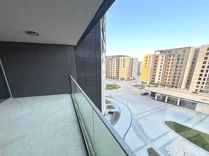 https://aqarmap.com.eg/ar/listing/6768696-for-sale-cairo-el-sheikh-zayed-city-compounds-zyd-wr-llttwyr-z-tower