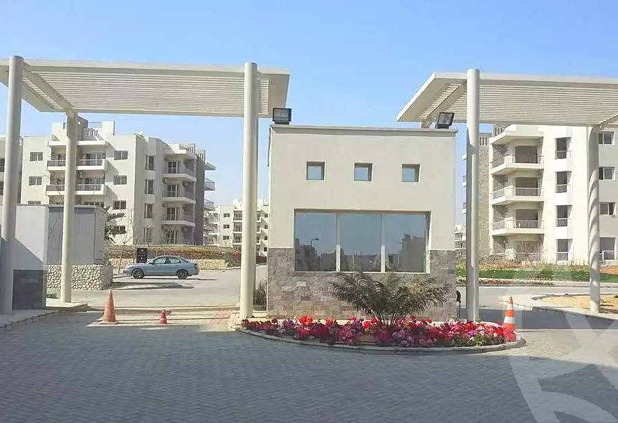 https://aqarmap.com.eg/ar/listing/6769023-for-sale-cairo-el-sheikh-zayed-city-compounds-dh-drys