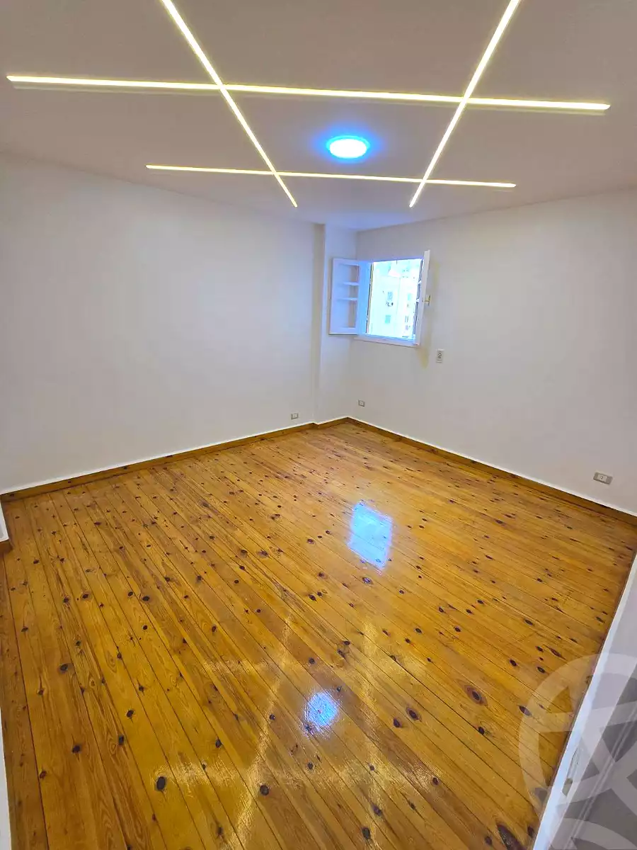 https://aqarmap.com.eg/ar/listing/6769416-for-sale-alexandria-miami-el-sebaey-st