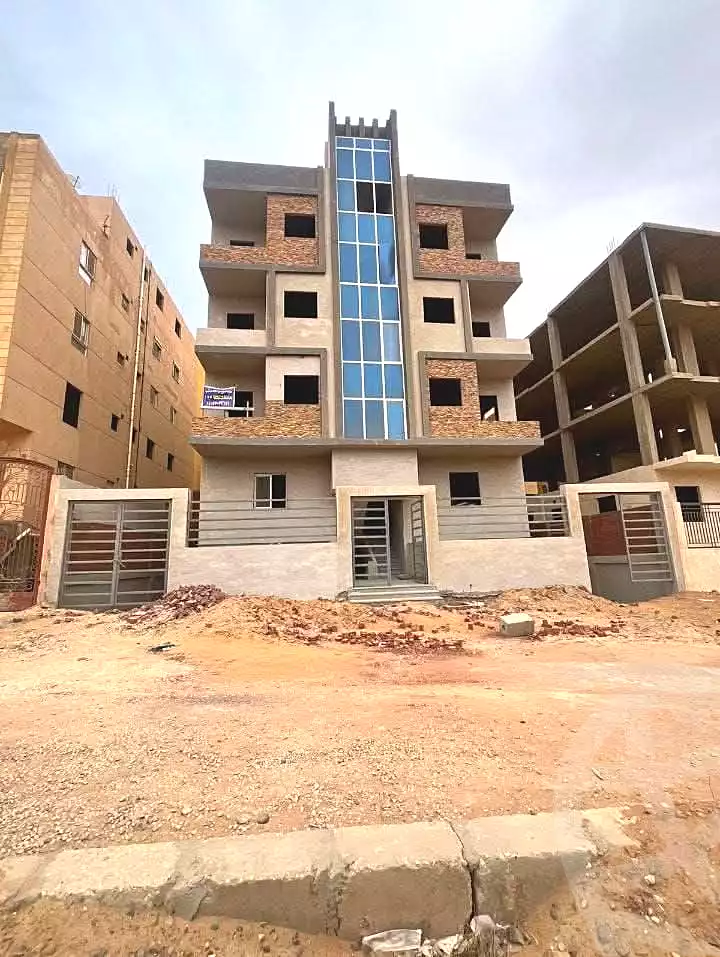 https://aqarmap.com.eg/ar/listing/6769650-for-sale-cairo-badr-city-hai-el-ashgar-featured-neighborhood-bait-el-watan