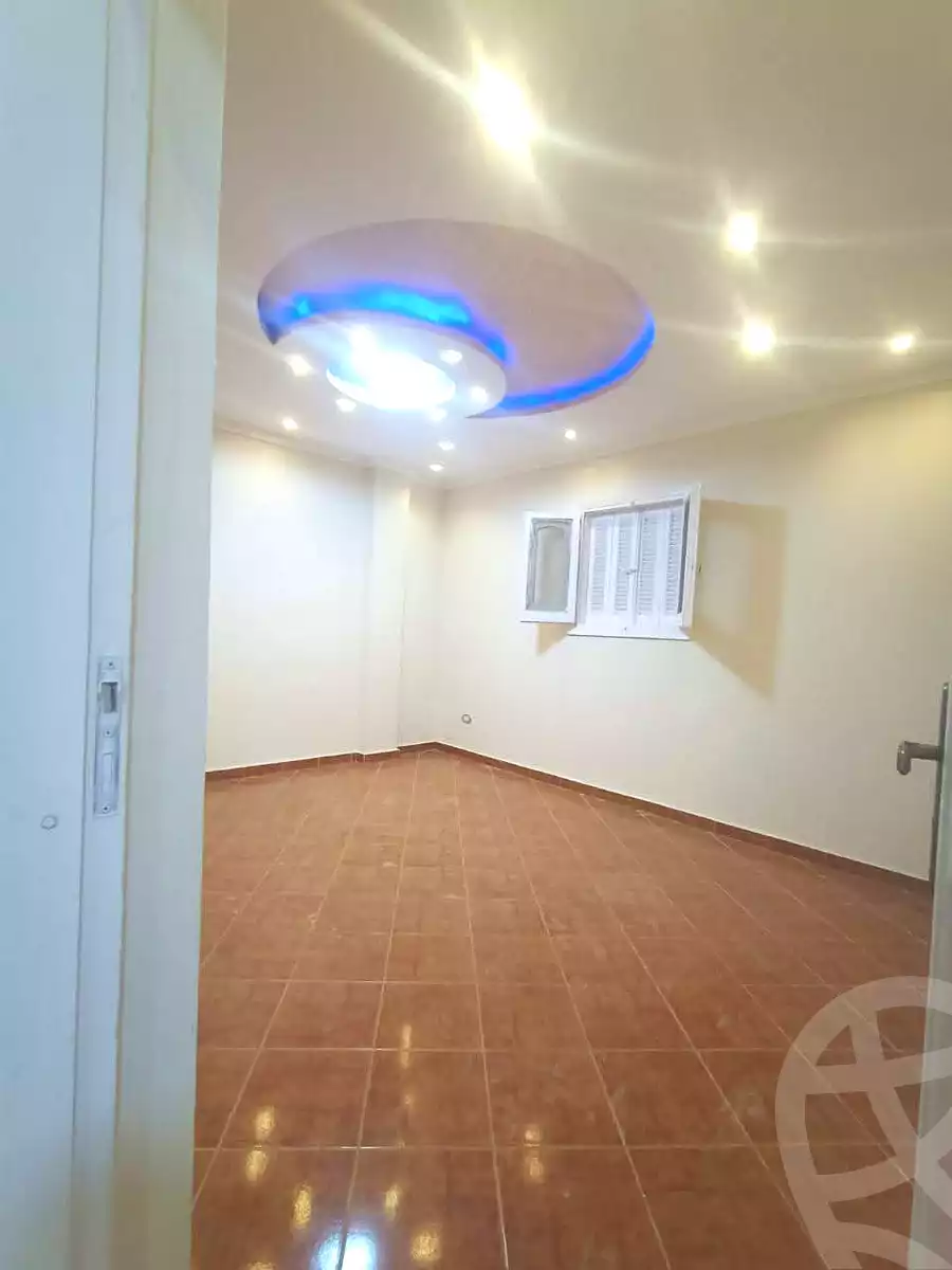 https://aqarmap.com.eg/ar/listing/6769769-for-sale-alexandria-alhadara-new-el-hadra