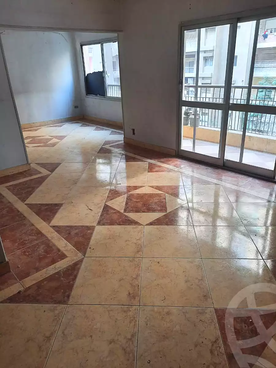 https://aqarmap.com.eg/en/listing/6770957-for-sale-cairo-helwan-hadayek-helwan-nile-corniche-st