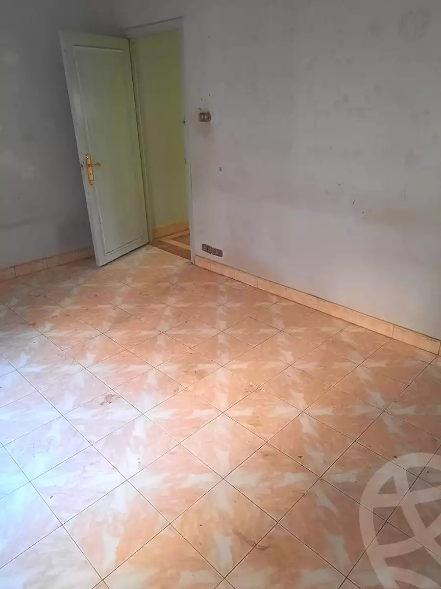 https://aqarmap.com.eg/en/listing/6770957-for-sale-cairo-helwan-hadayek-helwan-nile-corniche-st