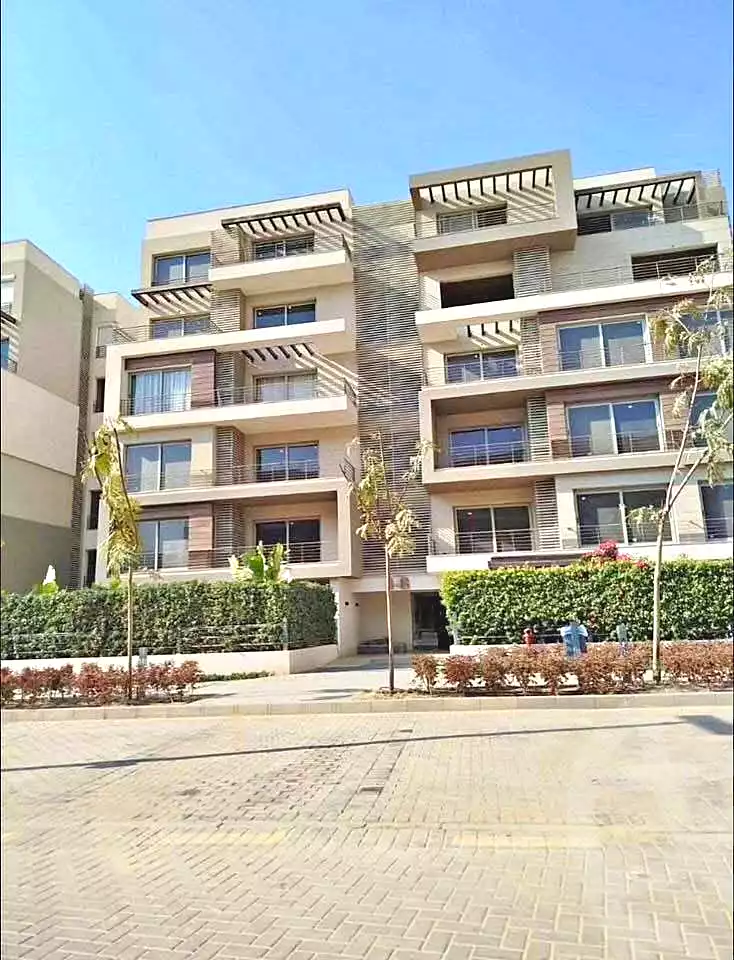 https://aqarmap.com.eg/ar/listing/6772540-for-sale-cairo-new-administrative-capital-r4-village-de-la-capitale-palm-hills